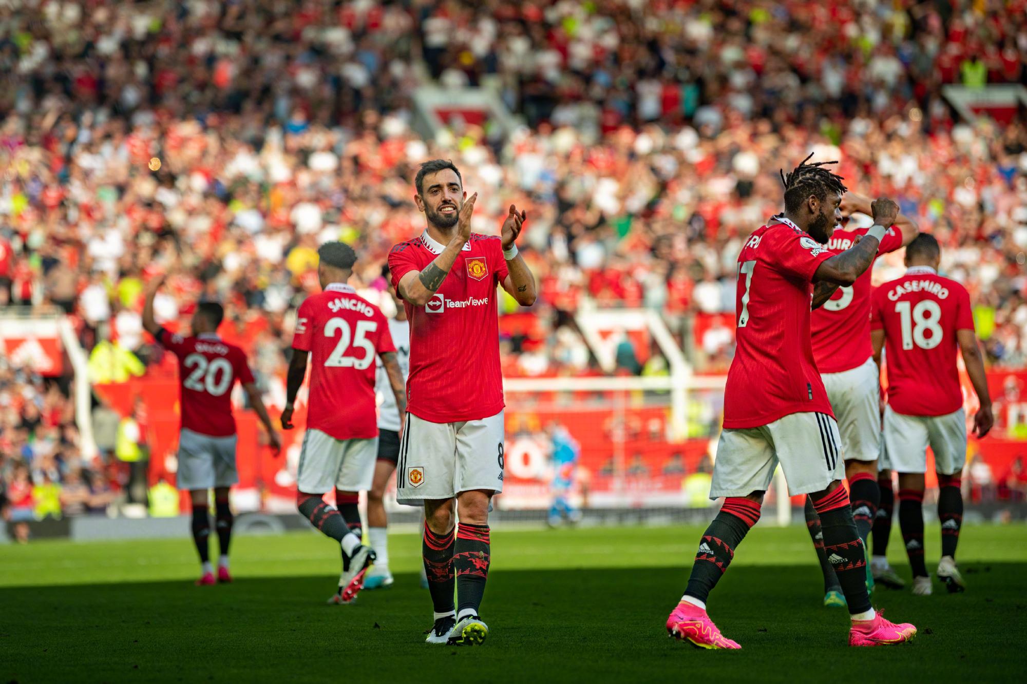 却反映出双 却反映出双